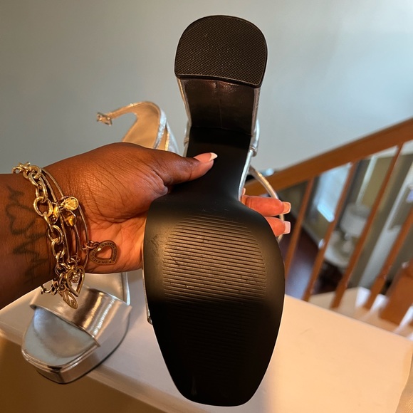 Platform Heels - Picture 4 of 6